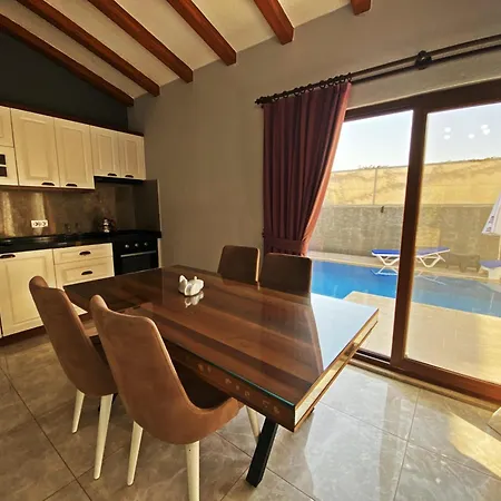 Likya Safir 2+1 Villa, Oezel Havuzlu, 페티예